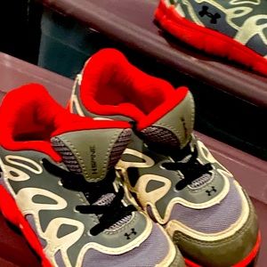 Kids Under Armour tiny shoes